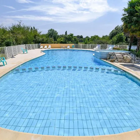 Gite In A Holiday Park With Pool Hébergement de vacances Saint-Savinien