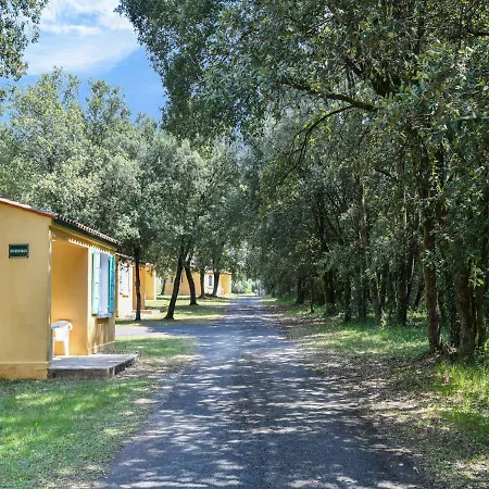 Hébergement de vacances Gite In A Holiday Park With Pool